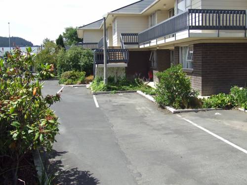 Dunedin New Zealand Booking.com_temporary_text