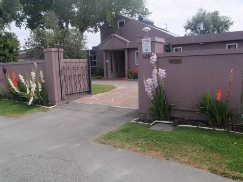 Christchurch New Zealand Booking.com_temporary_text