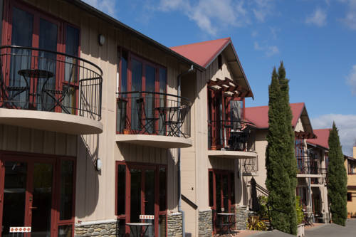 Hanmer Springs New Zealand Booking.com_temporary_text