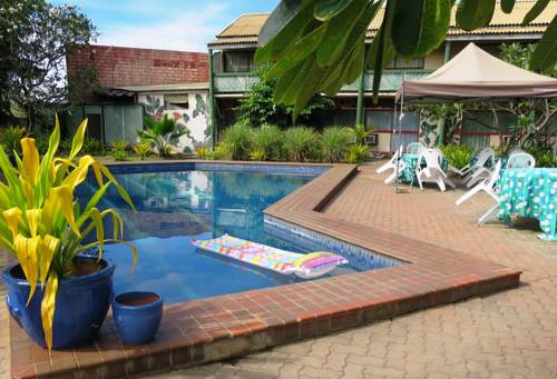 Papua New Guaminea Booking.com_temporary_text