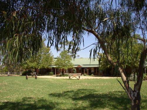 Cowra Australia Hotel Booking.com