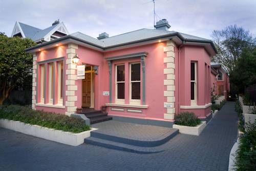 Christchurch New Zealand Booking.com_temporary_text