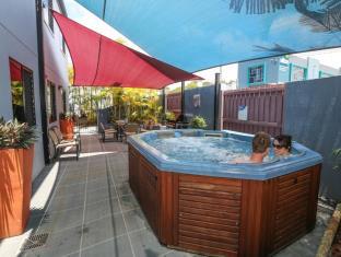 Gladstone Australia Discount Code Agoda.com