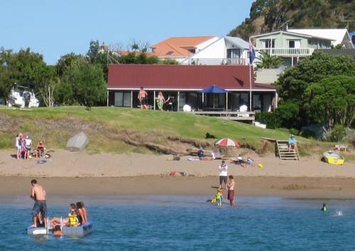 Russell New Zealand Booking.com_temporary_text