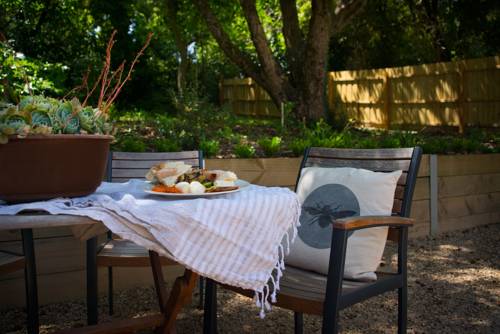 Daylesford Australia Discount Code Booking.com