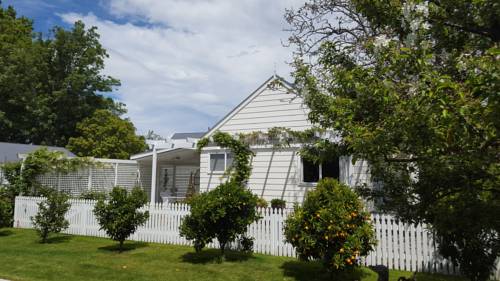 Greytown New Zealand Booking.com_temporary_text