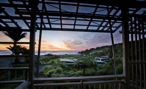 Punakaiki New Zealand Booking.com_temporary_text