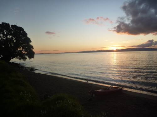 Te Puru New Zealand Booking.com_temporary_text