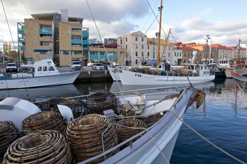 Hobart Australia Hotel Booking.com